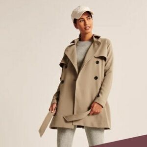 Tan Abercrombie & Fitch Drapey Trench